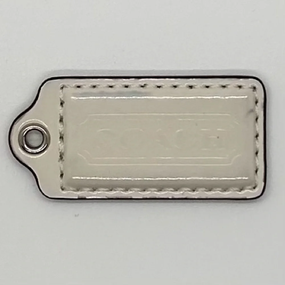 Coach Off White Patent Leather Purse Hangtag - Picture 5 of 8